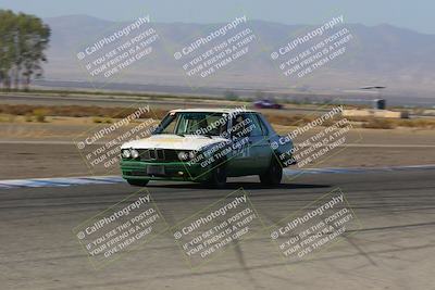 media/Oct-01-2022-24 Hours of Lemons (Sat) [[0fb1f7cfb1]]/10am (Front Straight)/